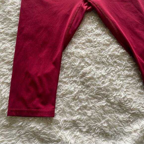 GymShark Training Cropped Leggings Burgundy Size Medium - Picture 3 of 7